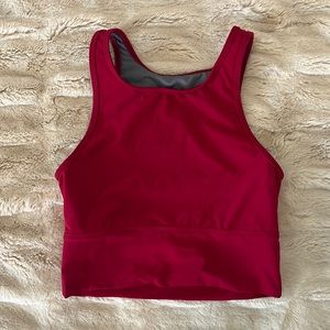 Jolyn Sarae Sports Bra Size S Cranberry